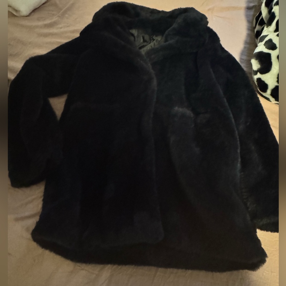 Faux fur coat medium